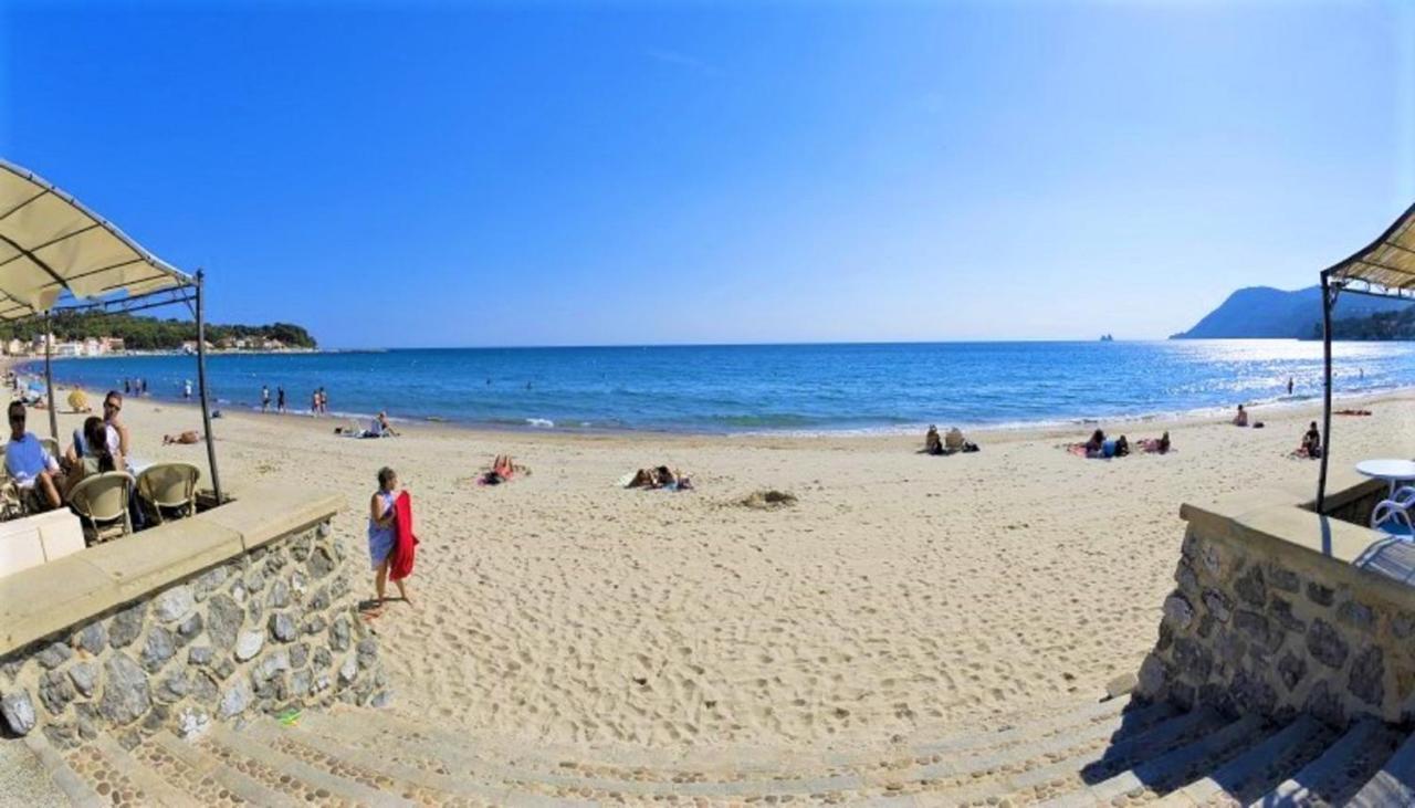 "L'Hippocampe", Climatise, 60 M2 , 2 Chambres, Tres Calme, Plage Des Sablettes Et Commerces A 3 Minutes A Pied, Wifi, Parking Gratuit, Lit King Size La Seyne-sur-Mer Kültér fotó